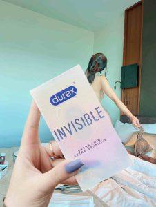 bao cao su Durex Invisible 965